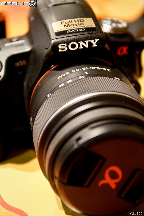 女王等了一年又一年,花滿月圓之日,Sony A55 開箱 (圖多~~~)