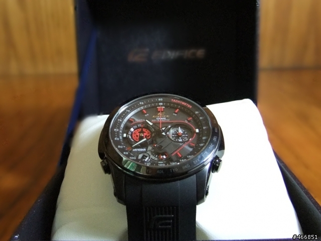 我人生中的第一支 CASIO..... EQW-M1001C 開箱啦!!