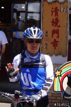 2010-7-16武嶺(標高3275公尺)台灣公路最高點單車聖地