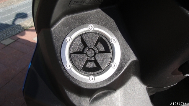 「開箱」With YAMAHA 藍白GTR aero, 整個城市就是我的賽車場!