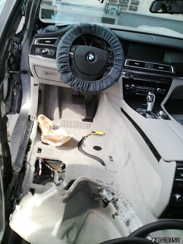 740i F01 開箱圖 續....車子終於回來了