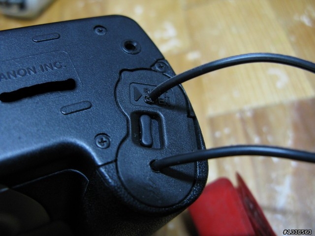 Canon EOS 300 鋰電池改裝