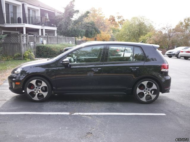 開箱:2011 VW Golf GTI (black) (增加訓車問題)