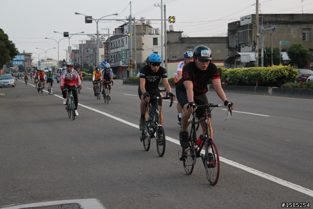 西濱200、400K照片分享(922張)。新竹市南寮-香山段,南下76k處(台電港南變電所前)。