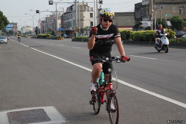 西濱200、400K照片分享(922張)。新竹市南寮-香山段,南下76k處(台電港南變電所前)。