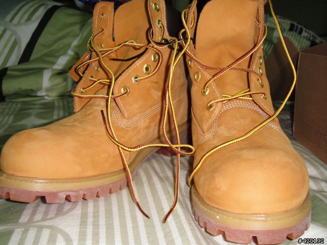 Timberland開箱開到爛又讓人又愛又恨的經典10061黃靴在台中COSTCO購入心得之同場加映被摧殘到爛一起露臉悲情雷根鞋開箱分享文~!