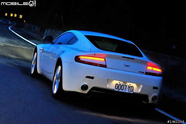 淬鍊而生的英倫跑車風範 Aston Martin V8 Vantage 4.7 Coupe