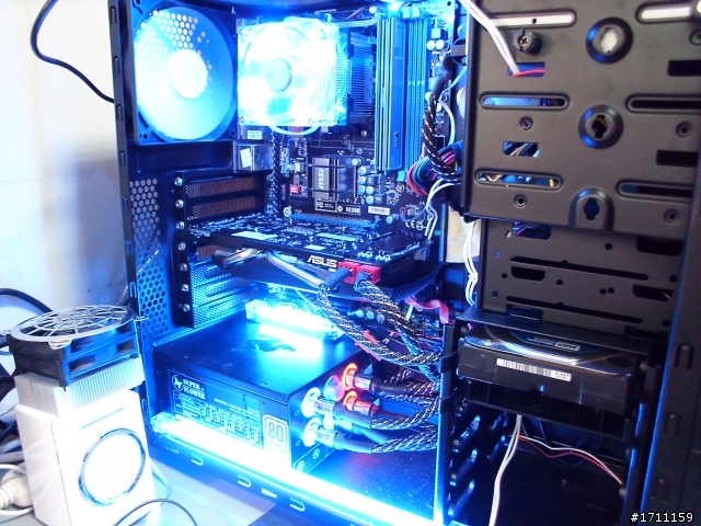 【開箱】低調的奢華!ASUSGTX460 768M TOP