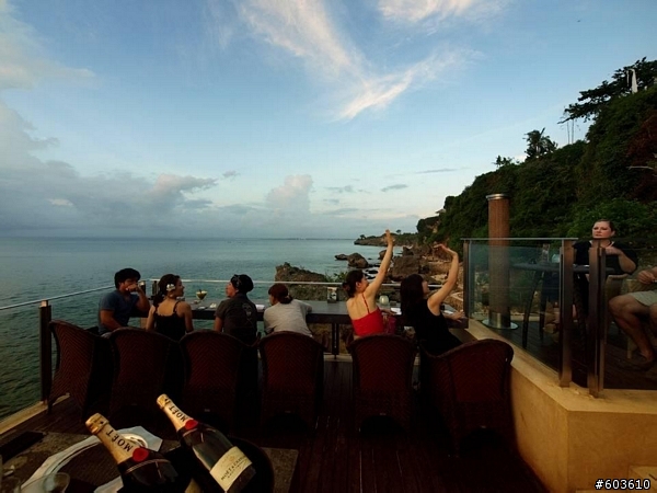 【巴里島】Rock Bar - Paradise in My Heart