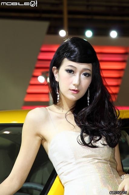 東莞車展簡約分享版 (順便討論一下閃燈的輸出)