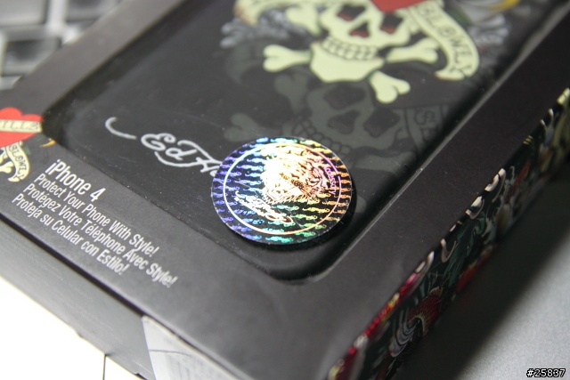 不忘搖滾精神的iPhone4 Case - Ed Hardy Love Kills Slowly Hard Shell Faceplate