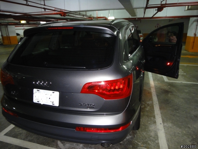 小巴開回家了(2011 Q7 3.0TDI簡易開箱)