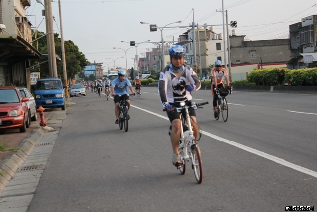 西濱200、400K照片分享(922張)。新竹市南寮-香山段,南下76k處(台電港南變電所前)。