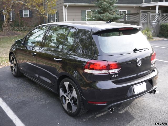 開箱:2011 VW Golf GTI (black) (增加訓車問題)