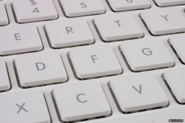 MacBook大拆解!光碟機、鍵盤自己換!