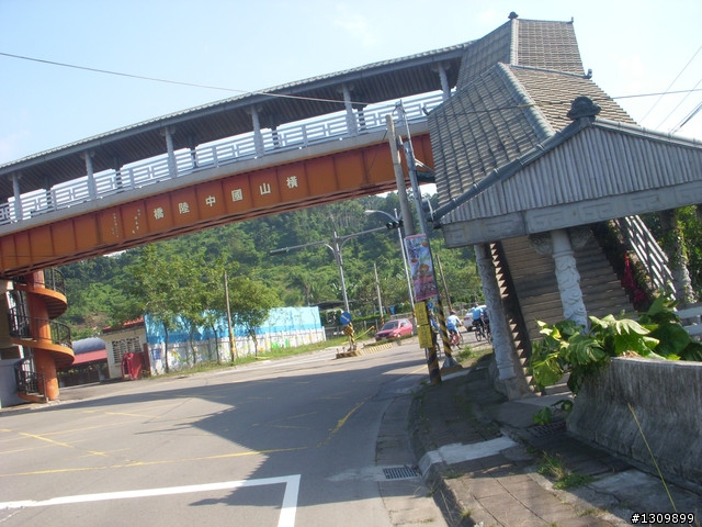 挑戰台68號快速道路,新竹縣99年單車成人禮『鐵馬雙輪舞、志學青春築』