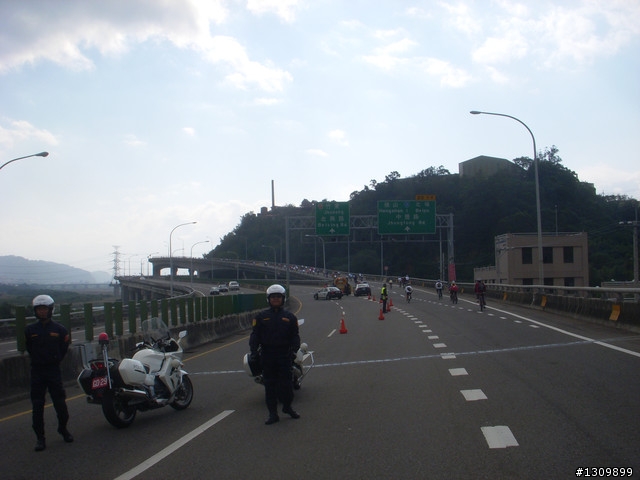 挑戰台68號快速道路,新竹縣99年單車成人禮『鐵馬雙輪舞、志學青春築』