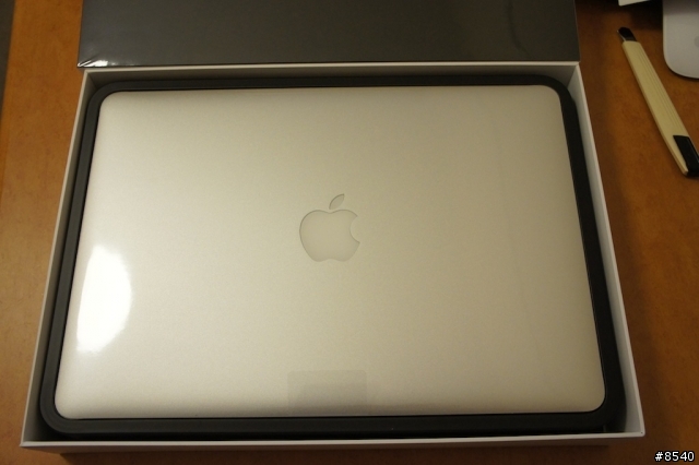 開箱13吋MacbookAir 10/24 更新開關機時間動画