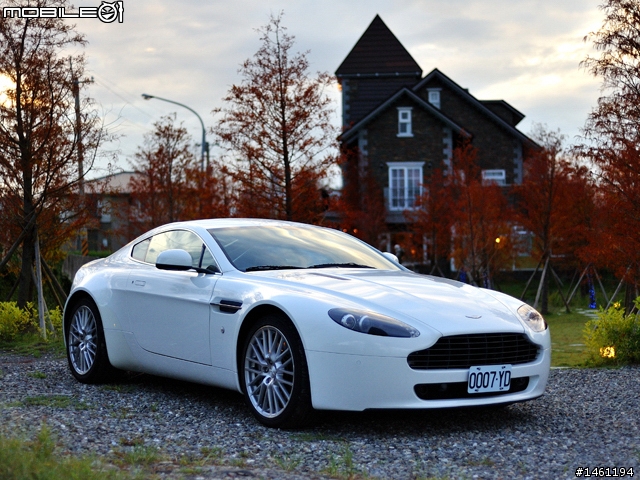 淬鍊而生的英倫跑車風範 Aston Martin V8 Vantage 4.7 Coupe