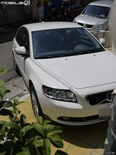 終於 女王與新愛人的第一次親密接觸 太猴急之被念翻 MY 2011 NEW VOLVO S40