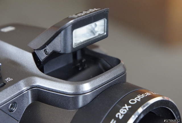 Kodak EasyShare Z981 開箱