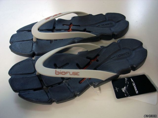 【開箱分享】抓住夏天的尾巴 Speedo BioFUSE智能塑料功能拖鞋