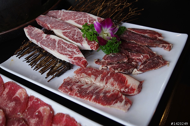 木葉炭火燒肉酒家