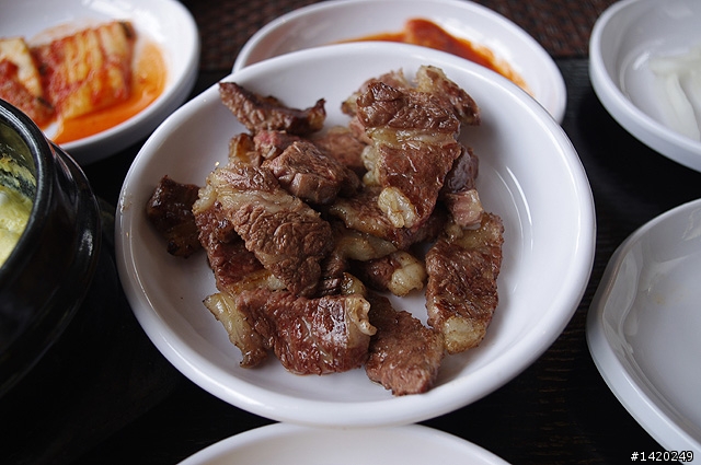 木葉炭火燒肉酒家