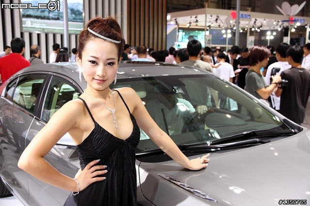 東莞車展簡約分享版 (順便討論一下閃燈的輸出)