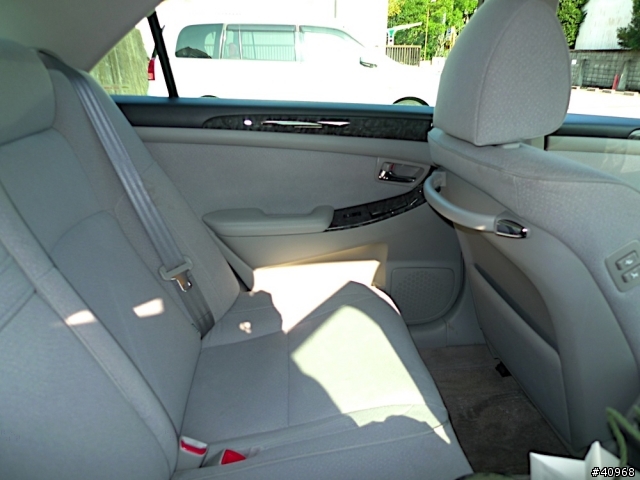 Toyota Crown Majesty Saloon 小開箱 (舊款)