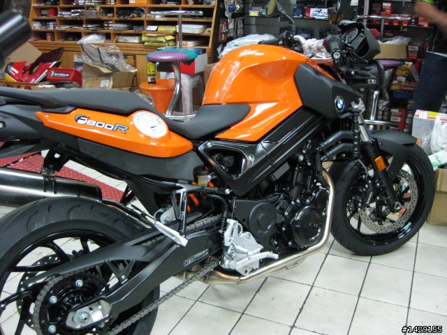 極限運動新星-BMW F800R開箱文