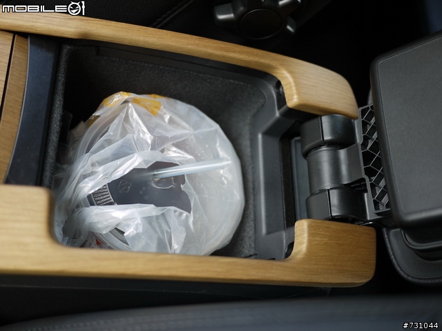 終於 女王與新愛人的第一次親密接觸 太猴急之被念翻 MY 2011 NEW VOLVO S40