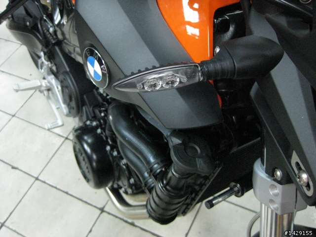 極限運動新星-BMW F800R開箱文