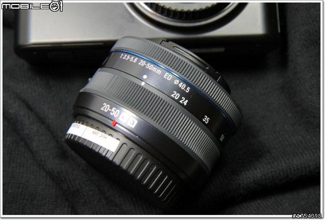 輕便的街頭捕手-SAMSUNG NX100