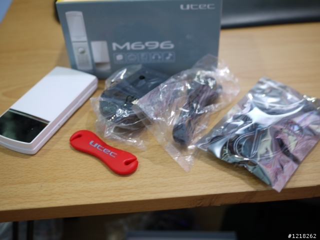 【開箱】我的日系雙卡機-UTEC M696