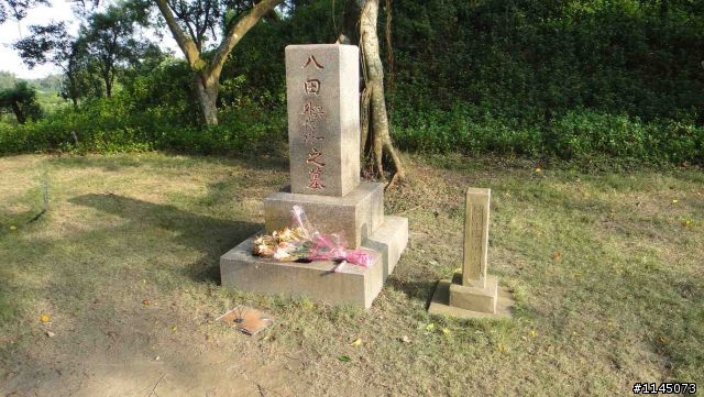 陪魏小猴騎車啃冰棒﹑吃豆花去!