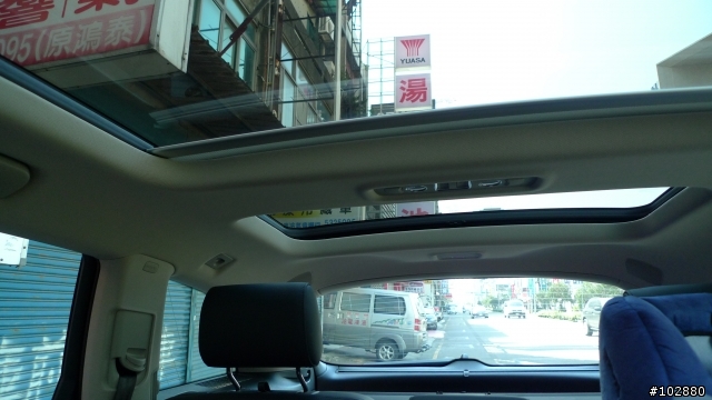 小巴開回家了(2011 Q7 3.0TDI簡易開箱)