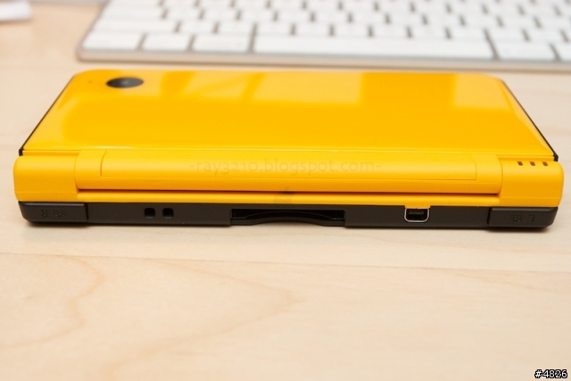 「開箱」Nintendo DSi XL 鮮黃版