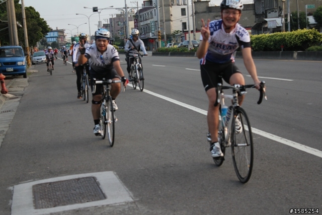 西濱200、400K照片分享(922張)。新竹市南寮-香山段,南下76k處(台電港南變電所前)。