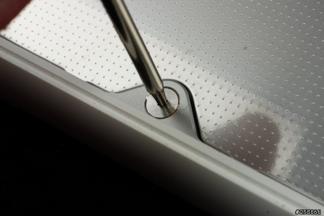 MacBook大拆解!光碟機、鍵盤自己換!