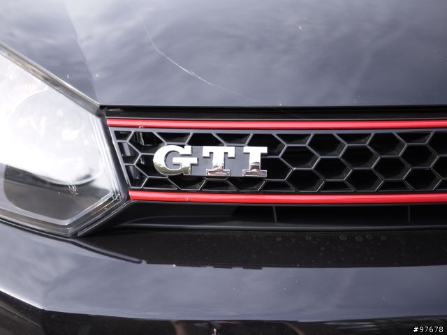 開箱:2011 VW Golf GTI (black) (增加訓車問題)