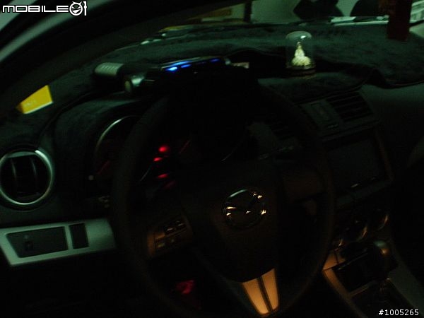 等無鯊魚頭..只好~New Mazda 3 5D 開箱(圖多)