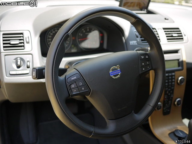 終於 女王與新愛人的第一次親密接觸 太猴急之被念翻 MY 2011 NEW VOLVO S40