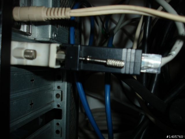 分享一個好用的D-SUB(VGA)轉RJ45網路線接頭