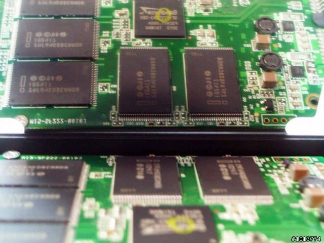 SANDFORCE 1222晶片組 搭配AMD 系統與 RAID 0 速度測試