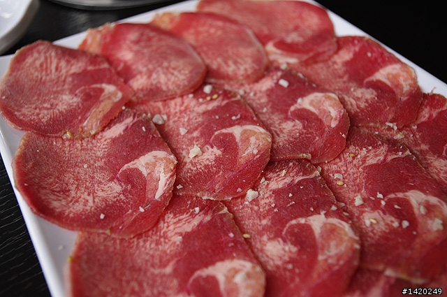 木葉炭火燒肉酒家