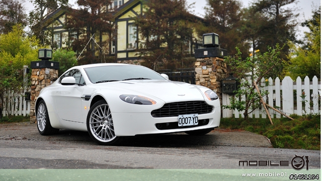 淬鍊而生的英倫跑車風範 Aston Martin V8 Vantage 4.7 Coupe