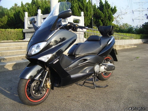 【披著羊皮的狼】-Yamaha XP500 T-Max (2005)