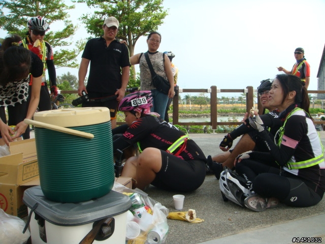 我騎小折((瘋200))之-5次都下雨(10/16車架斷了)