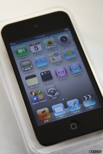 我也拿到了 ipod touch4